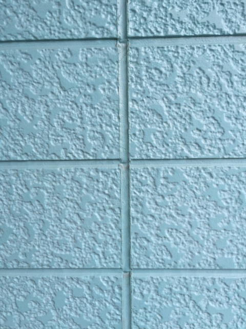 ALC外壁は雨漏りしやすい？雨漏りを防ぐ方法とメンテンナンス時期を解説