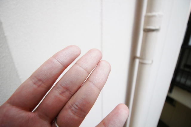 注意したい外壁のチョーキング現象とは？定期的なメンテナンスが重要